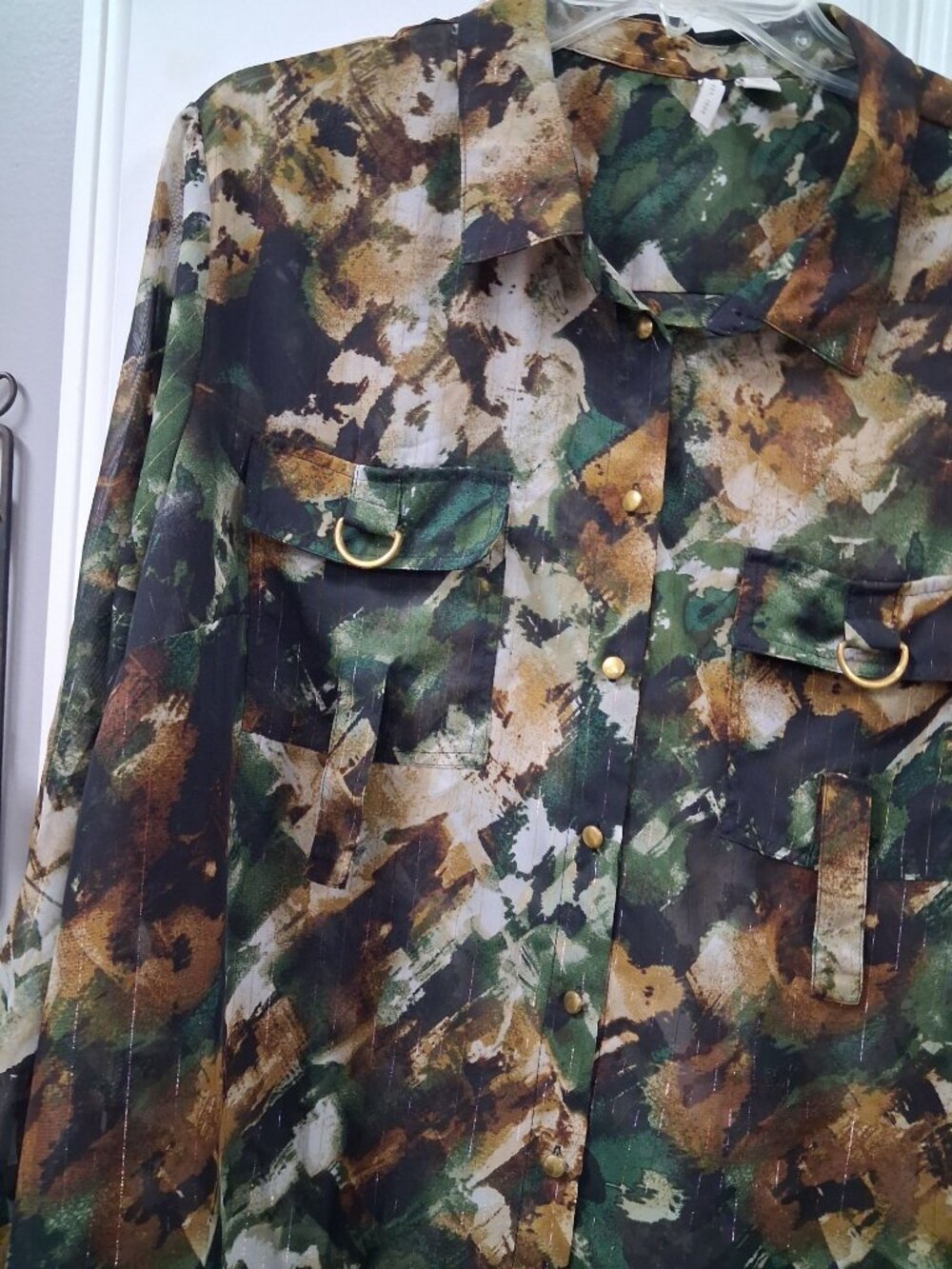Cato Woman's Button Down Blouse Size 18/20W - Picture 2 of 13